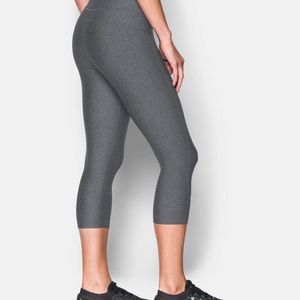 Grey Cropped Leggings *